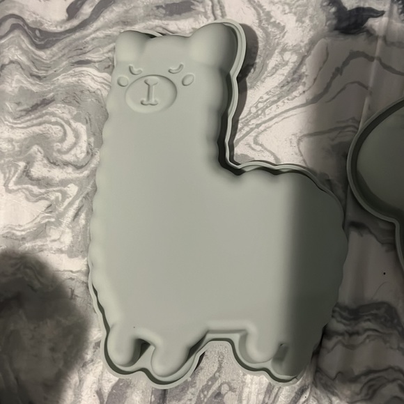 Silicone cake Molds - Picture 3 of 5